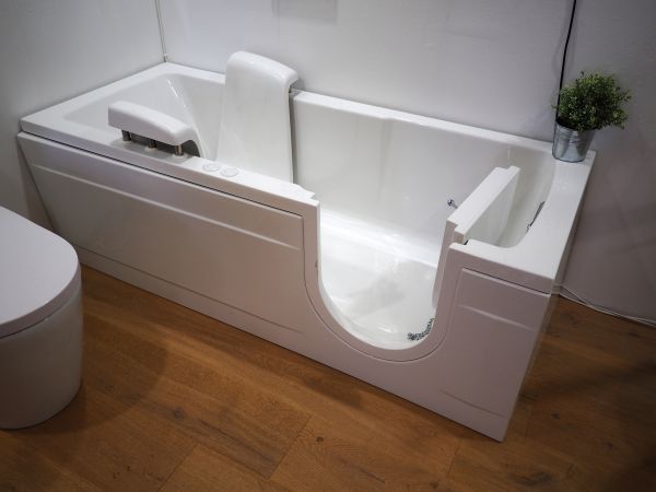 Cost of Walk In Tub Repair in Issaquah
